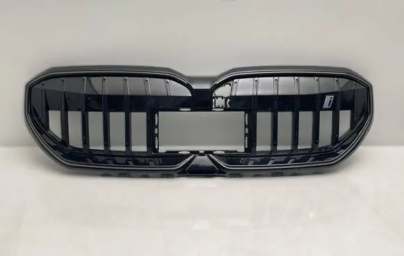 BMW i5 G60 Front bumper upper radiator grill 5A185A7