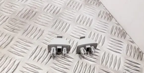 Sun visor clip/hook/bracket