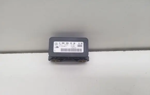 Mercedes-Benz E W212 Sensor A0009052500