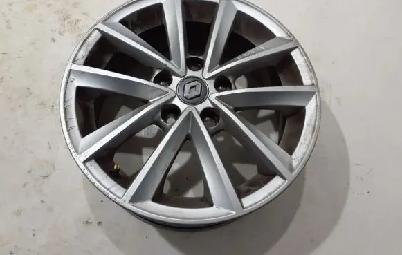 R16 alloy rim