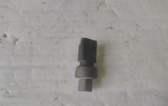 Peugeot 206 Air conditioning (A/C) pressure sensor 