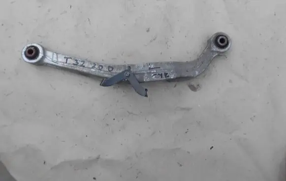 Nissan X-Trail T32 Rear control arm 1243214