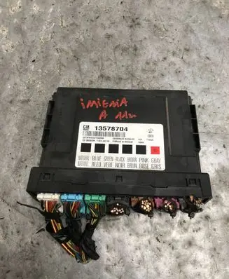 Opel Insignia A Central body control module 13578704