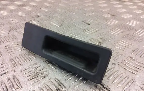 BMW 2 F22 F23 Tailgate/trunk/boot exterior handle 7463161