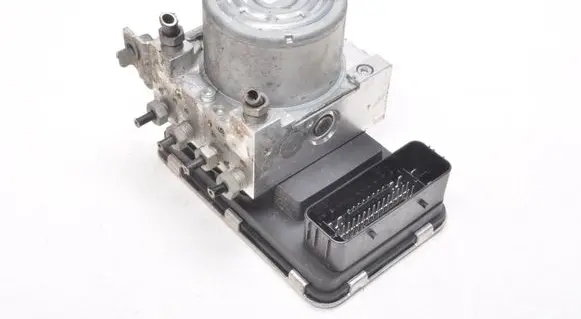 Volvo S90, V90 ABS Pump P31680101