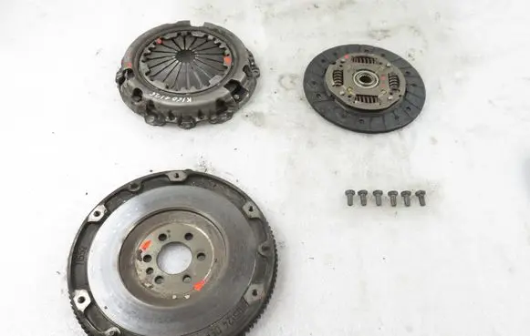 Peugeot 207 Flywheel 195255 195504