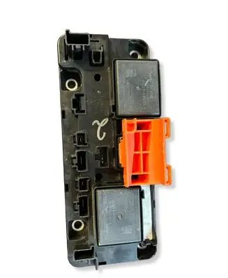 Toyota C-HR I Relay mounting block G92Z147070
