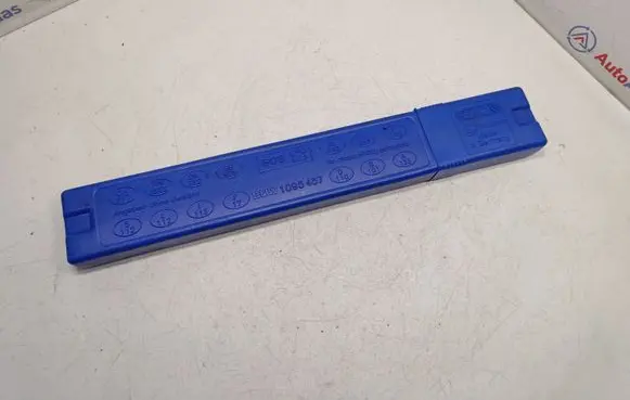 BMW 5 E60 E61 Emergency warning sign 1095457 71601095457