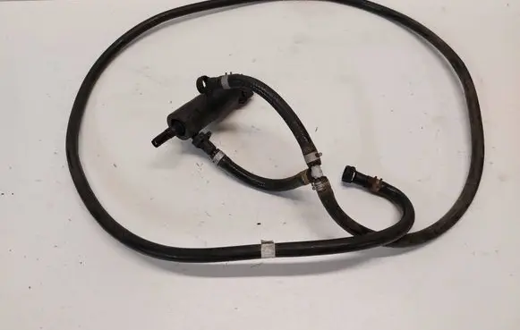 Nissan Primera Windscreen/windshield washer pump