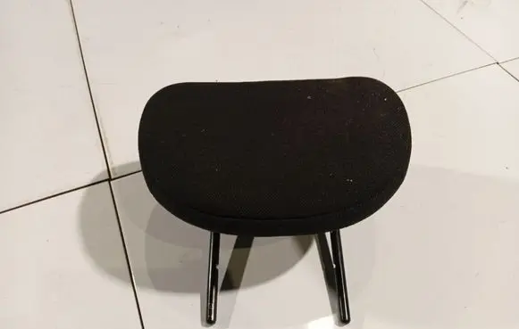 Citroen C5 Front seat headrest