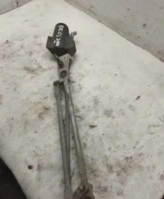 Ford Focus Front wiper linkage and motor