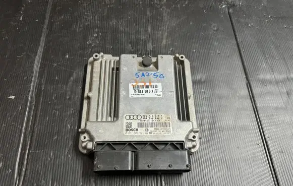 Audi A4 S4 B6 8E 8H Engine control unit/module 8E1910115G 0261S02521