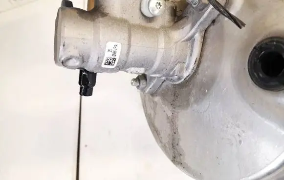 Land Rover Discovery Sport Master brake cylinder