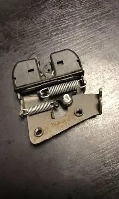 BMW 3 E92 E93 Seat back rest lock catch 7112864
