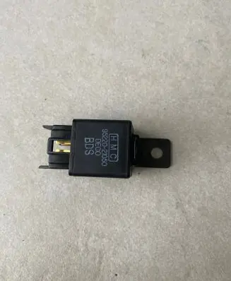 Hyundai Lantra II Other relay 9522021050