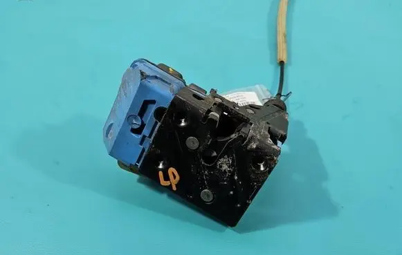 Volvo S60 Front door lock IMPRK1552641