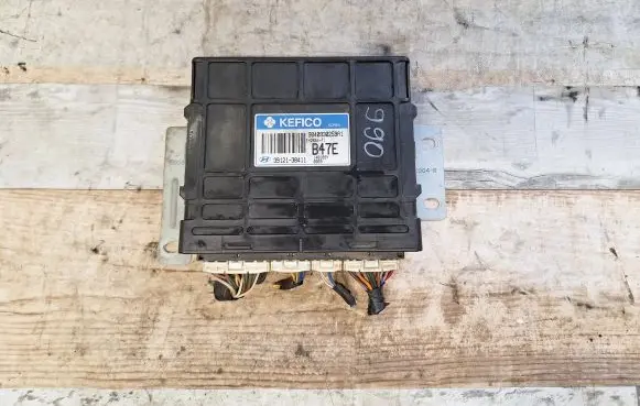 Hyundai Santa Fe Engine control unit/module EH2654F1 148109Y 9040930259A1