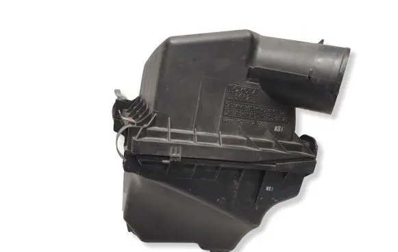 Toyota RAV 4 (XA40) Air filter box 014141003