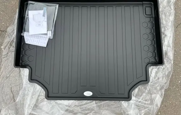 Land Rover Defender Trunk/boot mat liner VPLES0570