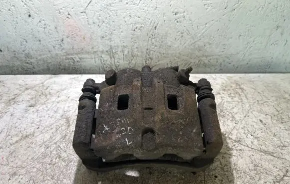 Nissan X-Trail T30 Front brake caliper
