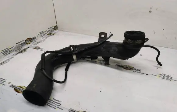 Intercooler hose/pipe