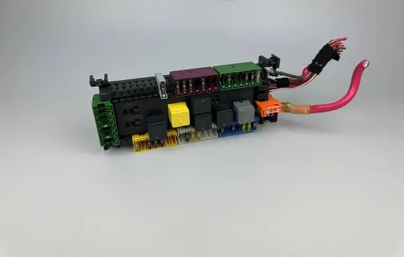 Mercedes-Benz GLS X166 Fuse module A1669061202