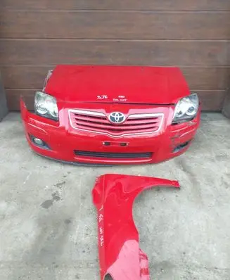 Toyota Avensis T250 Front piece kit 