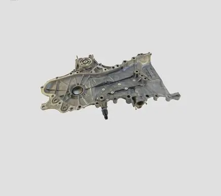 Toyota Prius+ (ZVW40) Timing chain cover