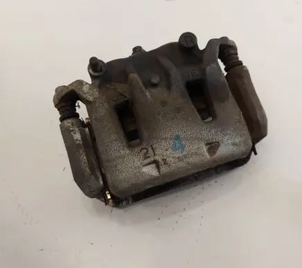 Nissan Leaf II (ZE1) Front brake caliper