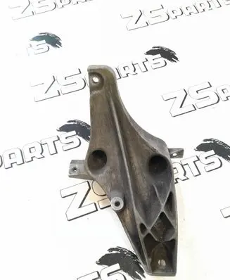 BMW 5 E34 Engine mounting bracket 1139821
