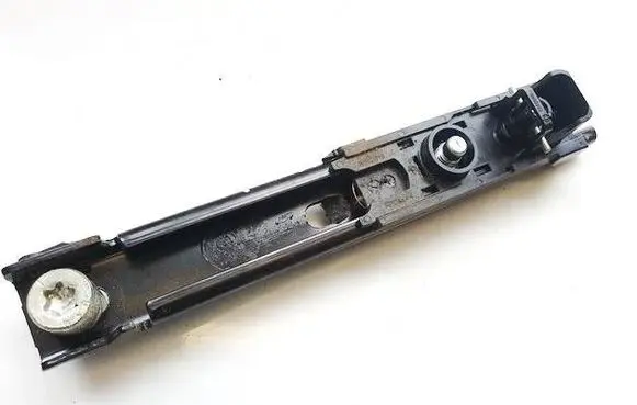 Citroen C4 I Picasso Seat belt adjustment rail 9629105380