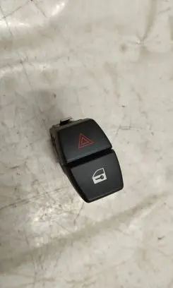 BMW 6 F06 Gran coupe Hazard light switch 9161896