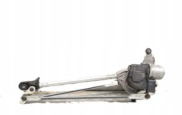 Ford Focus Front wiper linkage and motor 17504
