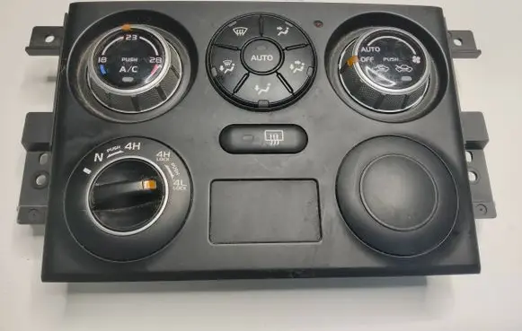 Suzuki Grand Vitara II Climate control unit CJB502A001AJ 3951065JD1