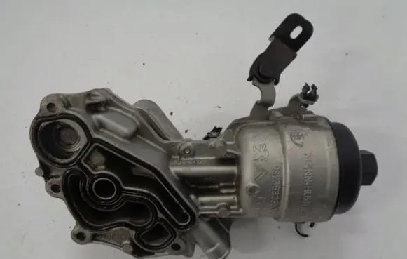 Peugeot Partner III Oil filter mounting bracket 9823532380