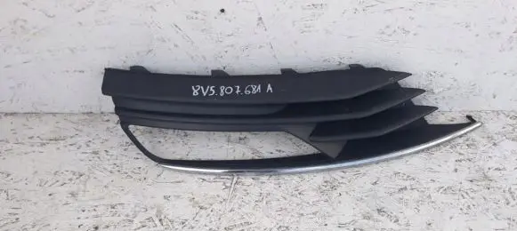 Audi A3 S3 8V Front fog light trim/grill 8V5807681A
