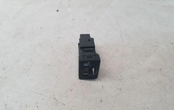 Toyota Avensis T270 Seat heating switch 453484