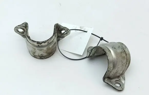 BMW Z4 E85 E86 Sway bar bush bracket, front 