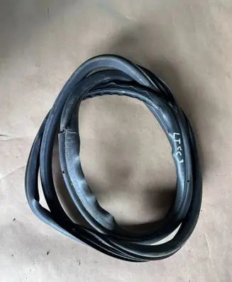 Citroen C3 Rubber seal rear door 