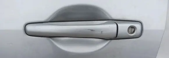 Mitsubishi Outlander Front door exterior handle Sidabrine