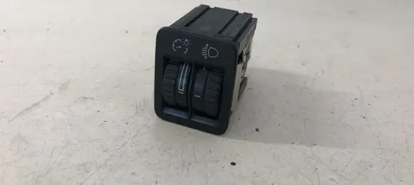 Headlight level adjustment motor