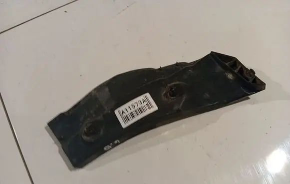Peugeot 107 Rear bumper mounting bracket 00201160130600100
