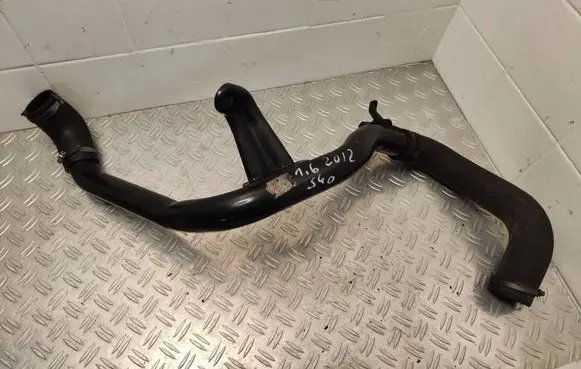 Volvo V40 Intercooler hose/pipe