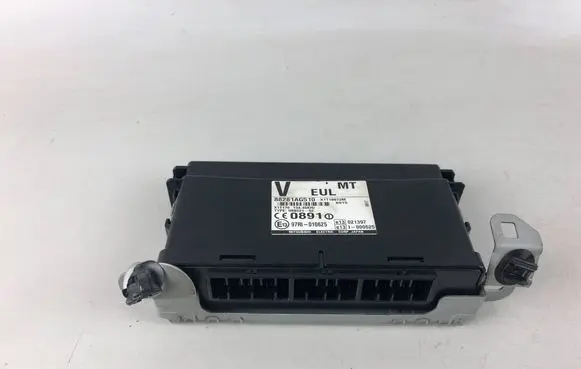 Subaru Legacy Alarm control unit/module 88281AG510