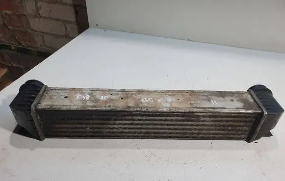 BMW 7 E38 Intercooler radiator 17512247359