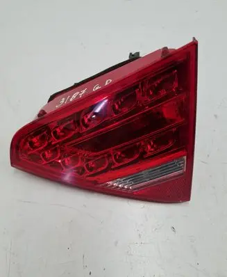 Audi A5 8T 8F Tailgate rear/tail lights 8T0945094A