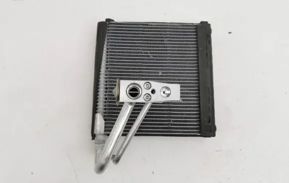 Audi A1 Air conditioning (A/C) radiator (interior) 2Q2816103A