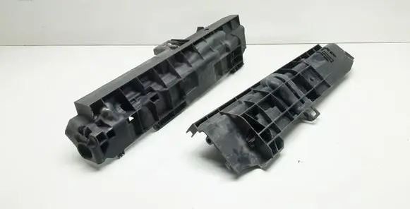 BMW 1 E81 E87 Radiator mount bracket 17107524912 17107524914