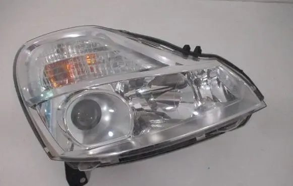 Renault Modus Headlight/headlamp 8200658391
