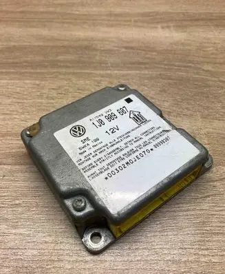Volkswagen PASSAT B5 Airbag control unit/module 1J0909607 5WK4199